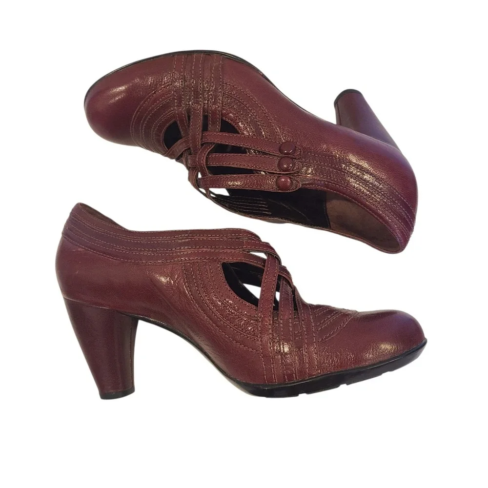 Indigo by Clarks Women's Retro‎ Heels Size 8.5 Burgundy Leather Rockabilly Swing